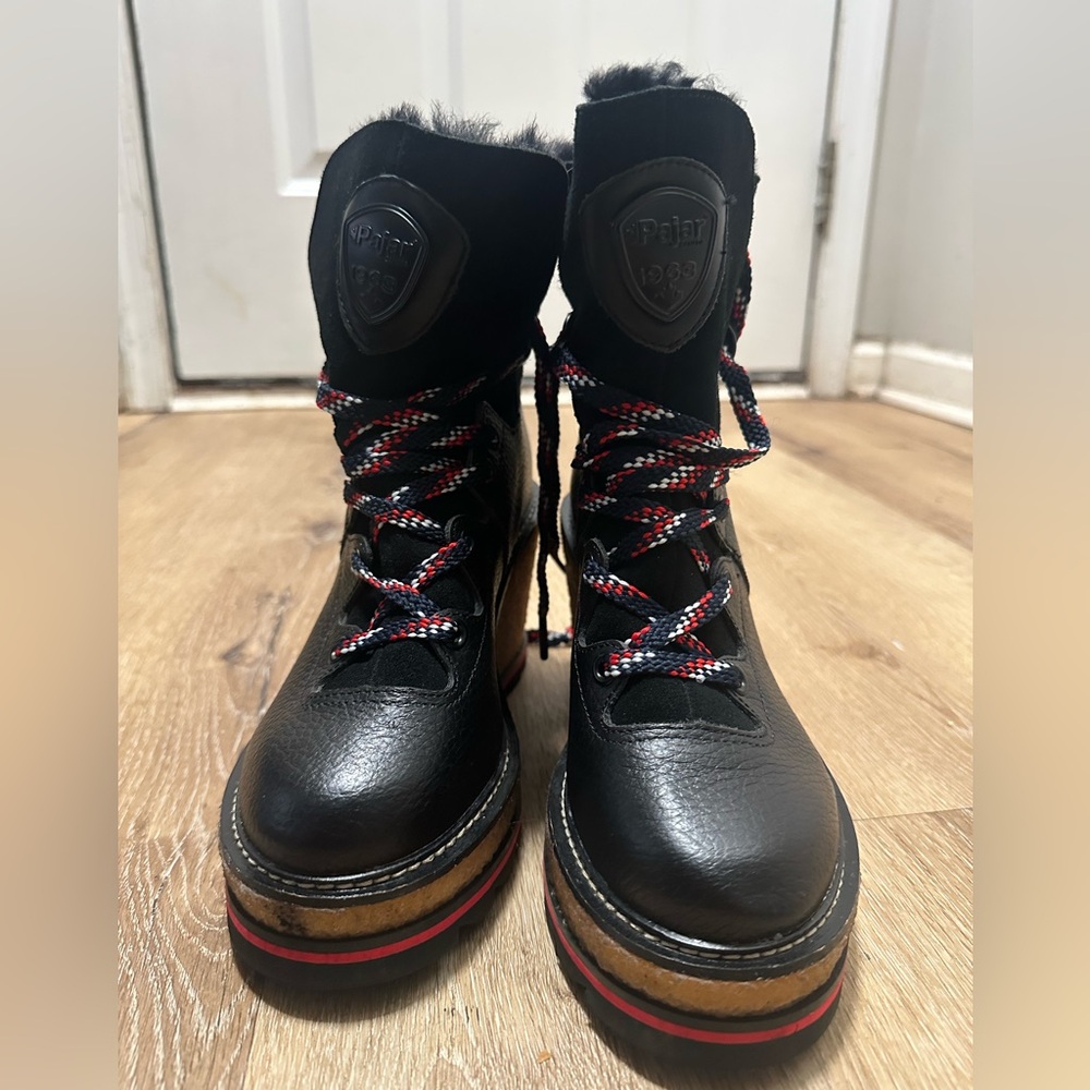 Black Winter Pajar Boots with Red and White Laces